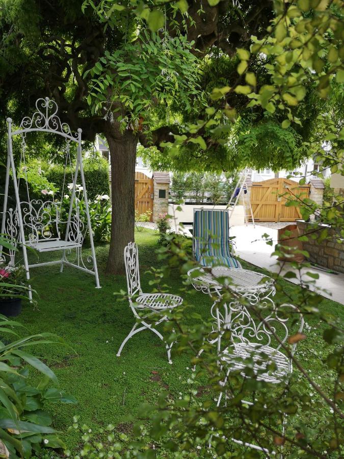 La Roseliere Maison Plain Pied Confortable Belle Decoration Jardin Magnifique 10 Mn A Pied Centre Ville Bayeux Proche Plages Du Debarquement Εξωτερικό φωτογραφία