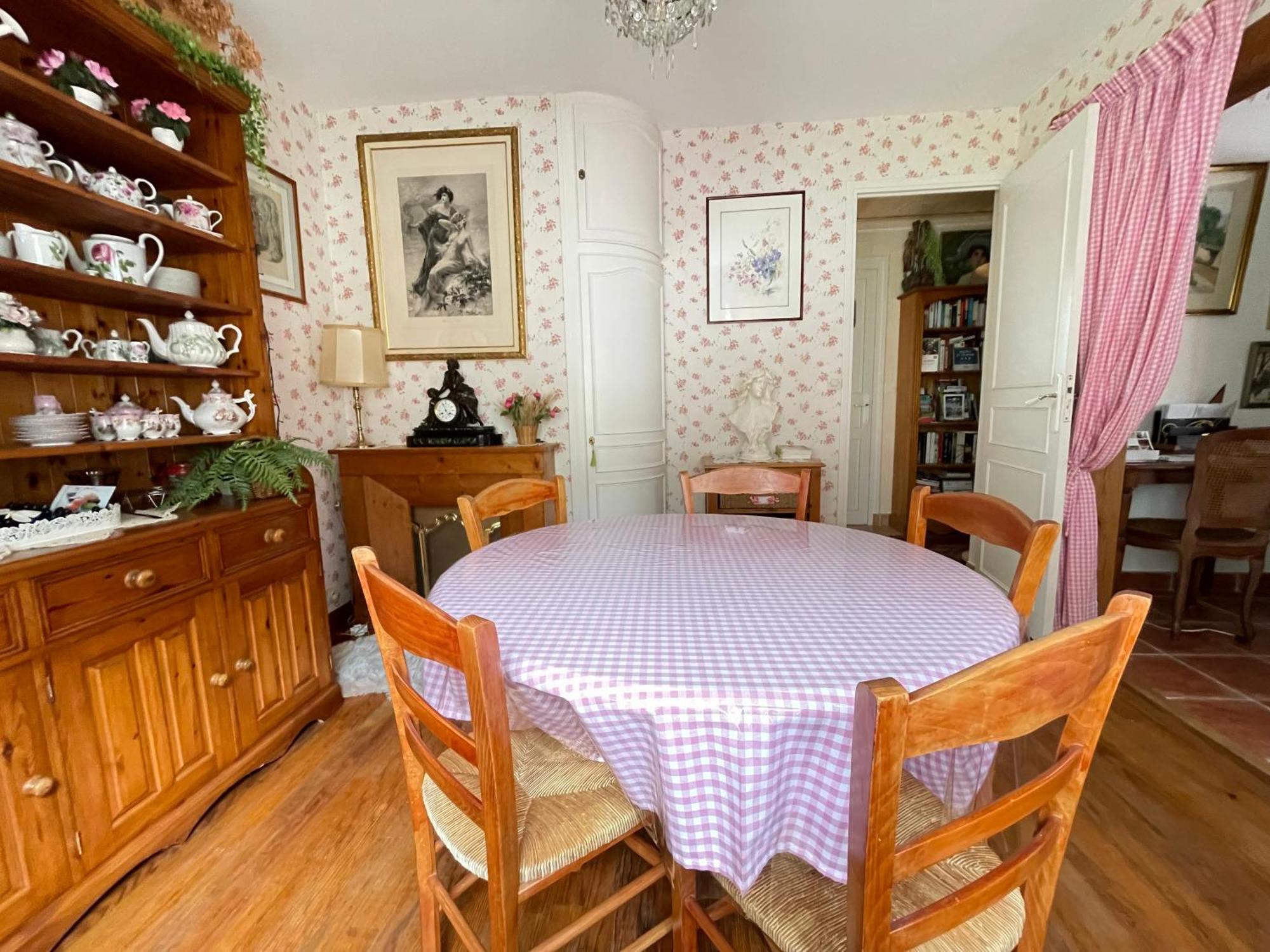 La Roseliere Maison Plain Pied Confortable Belle Decoration Jardin Magnifique 10 Mn A Pied Centre Ville Bayeux Proche Plages Du Debarquement Εξωτερικό φωτογραφία